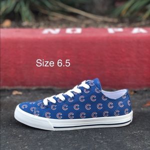 Row One Chicago Cubs Victory Sneakers | Size 6.5
